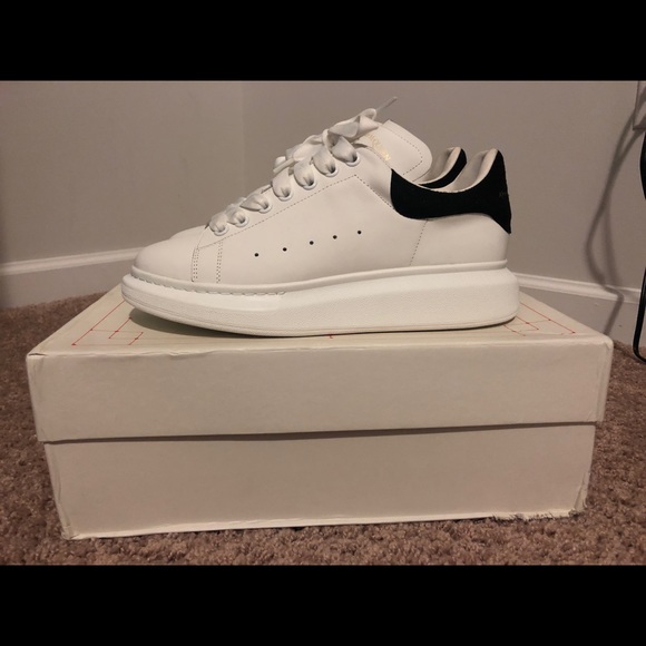 Alexander mcqueens, size 10 - Picture 1 of 6